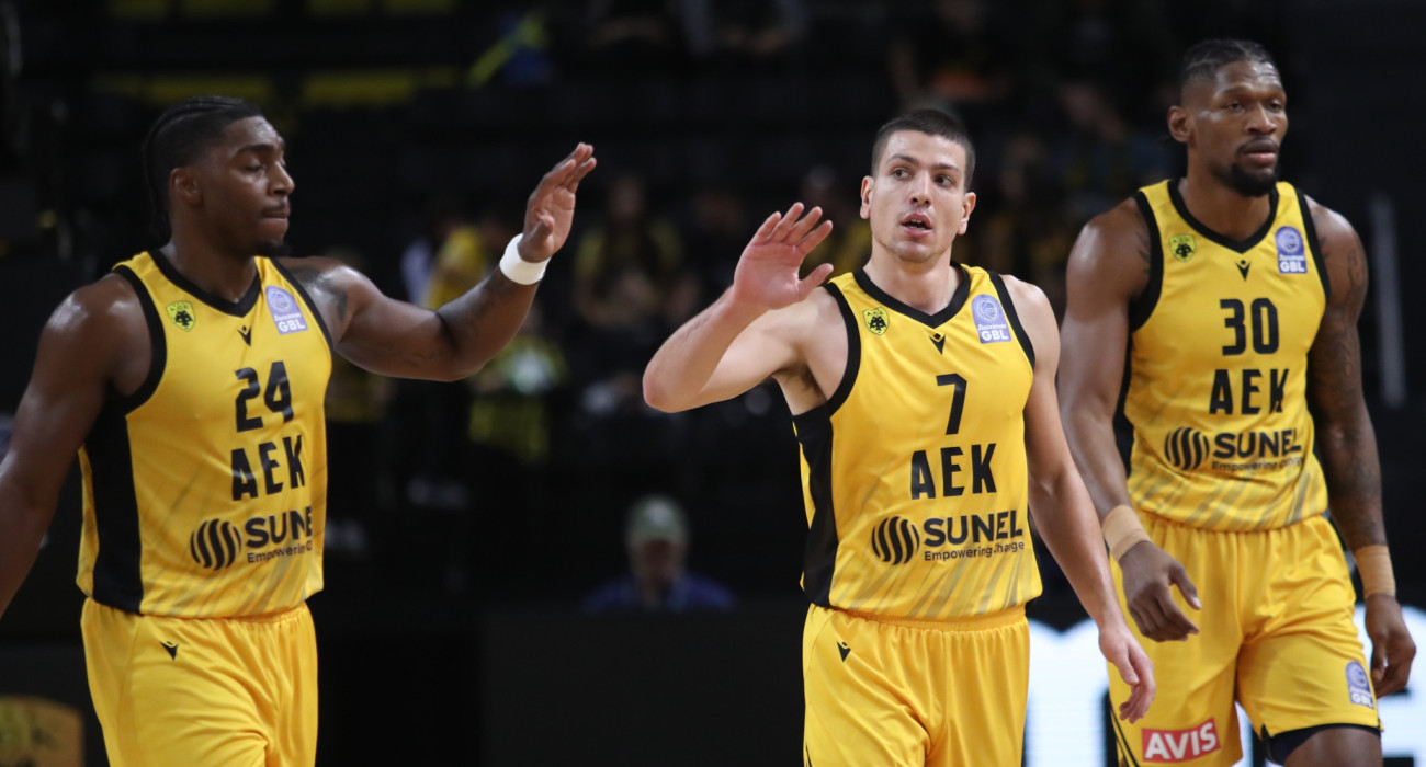 Φρανκ Μπάρτλεϊ και Δημήτρης Φλιώνης - Πηγ΄ή: Intime