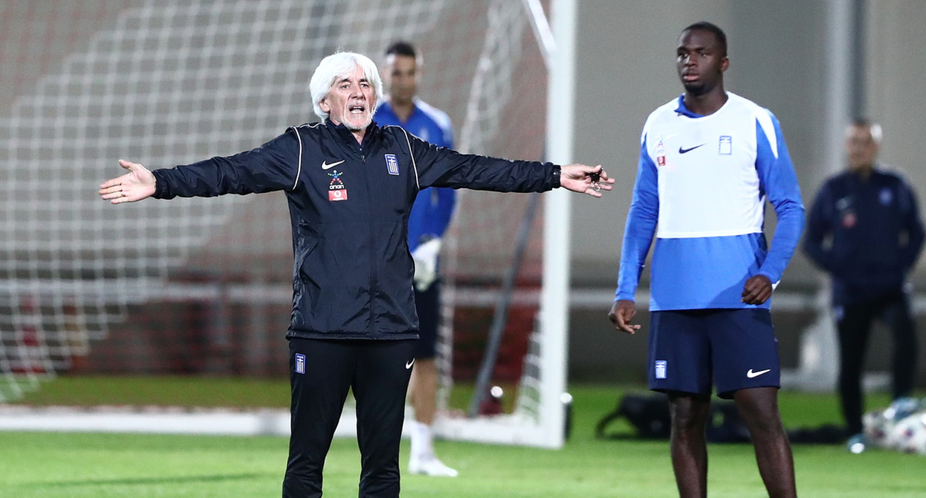 Ο Ιβάν Γιοβάνοβιτς στη προπόνηση της Εθνικής Ελλάδας / Πηγή: InTime