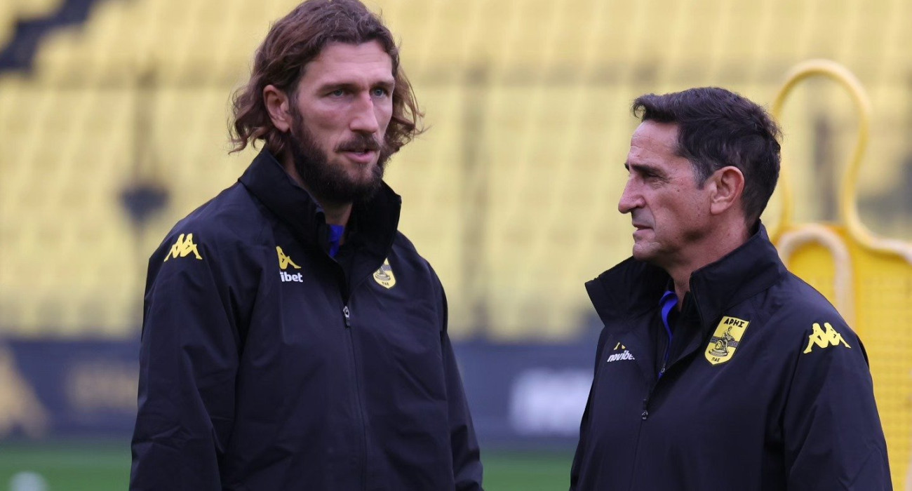 Ο Χιμένεθ με τον Τσιγκρίνσκι/Πηγή: Arisfc