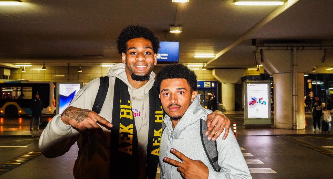 Ο Γκρεγκ Μπράουν με τον αδερφό του Τζούντα - Πηγή: AEK BC