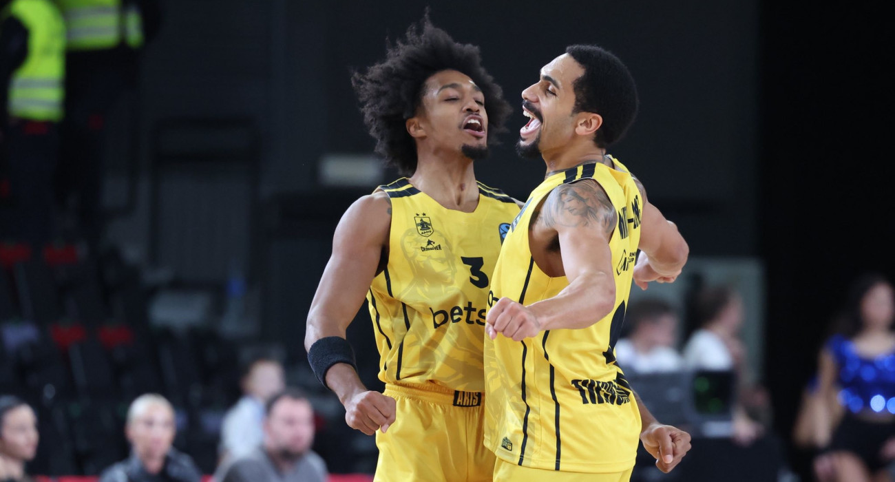 Μπράις Τζόουνς και Ελάιζα Μήτρου-Λονγκ - Πηγή: Aris BC