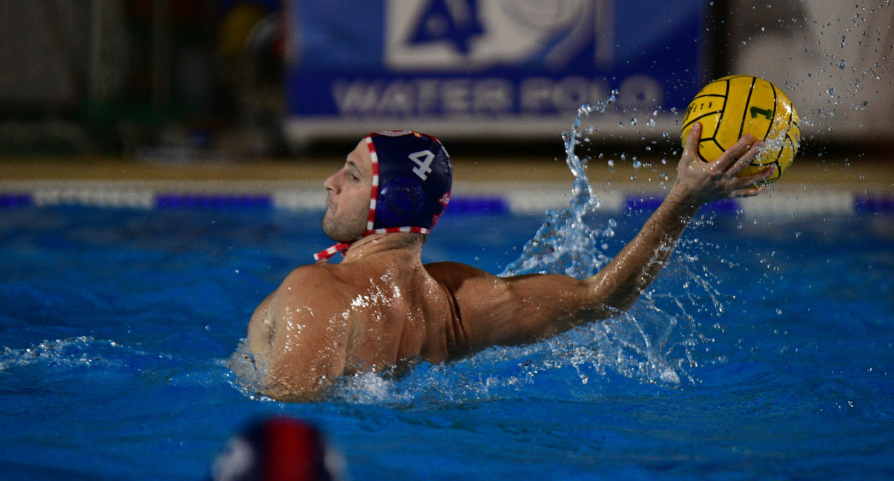 O Ντίνος Γενηδουνιάς (ΟΣΦΠ) σε σουτ / Πηγή: Eurokinissi