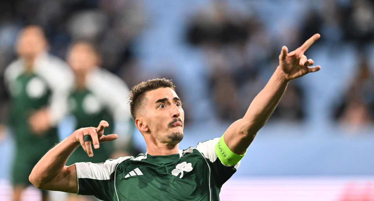 Ο Φίλιπ Τζούριτσιτς πανηγυρίζει με τον  Παναθηναϊκό / Πηγή: Eurokinissi