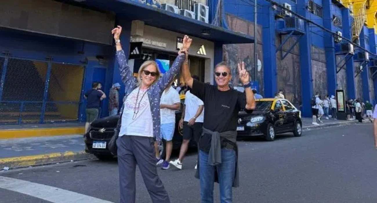 Ο Γιώργος Νταλάρας στο «Μπομπονέρα» / Screenshot (Facebook)