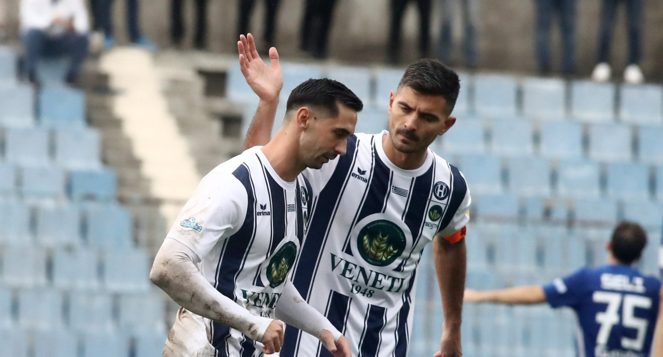 Παίκτες του Ηρακλή πανηγυρίζουν / Πηγή: Intime