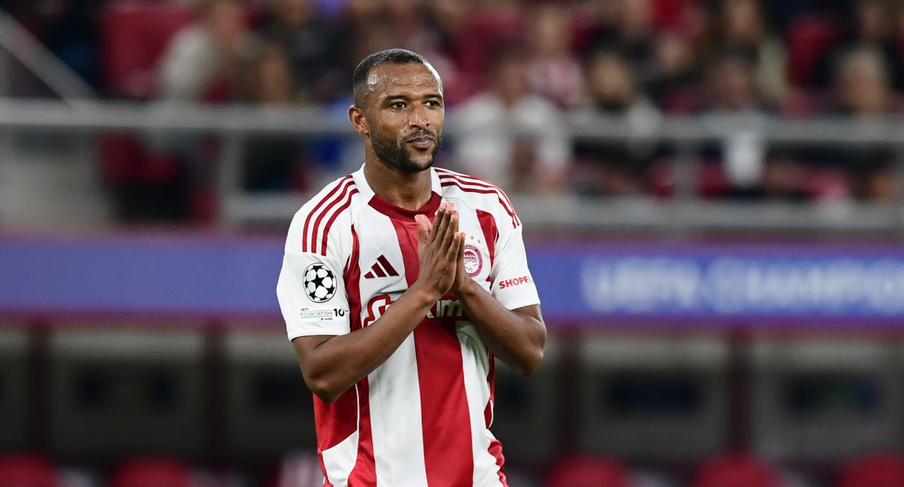 Ο Αγιούμπ Ελ Κααμπί με τον Ολυμπιακό / Πηγή: Eurokinissi