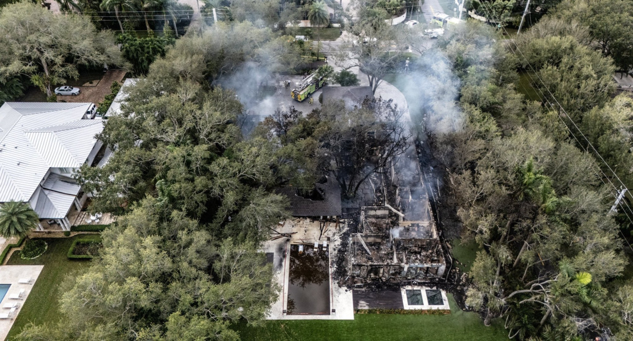 Το σπίτι του Έρικ Σποέλστρα καταστράφηκε ολοσχερώς / Screenshot