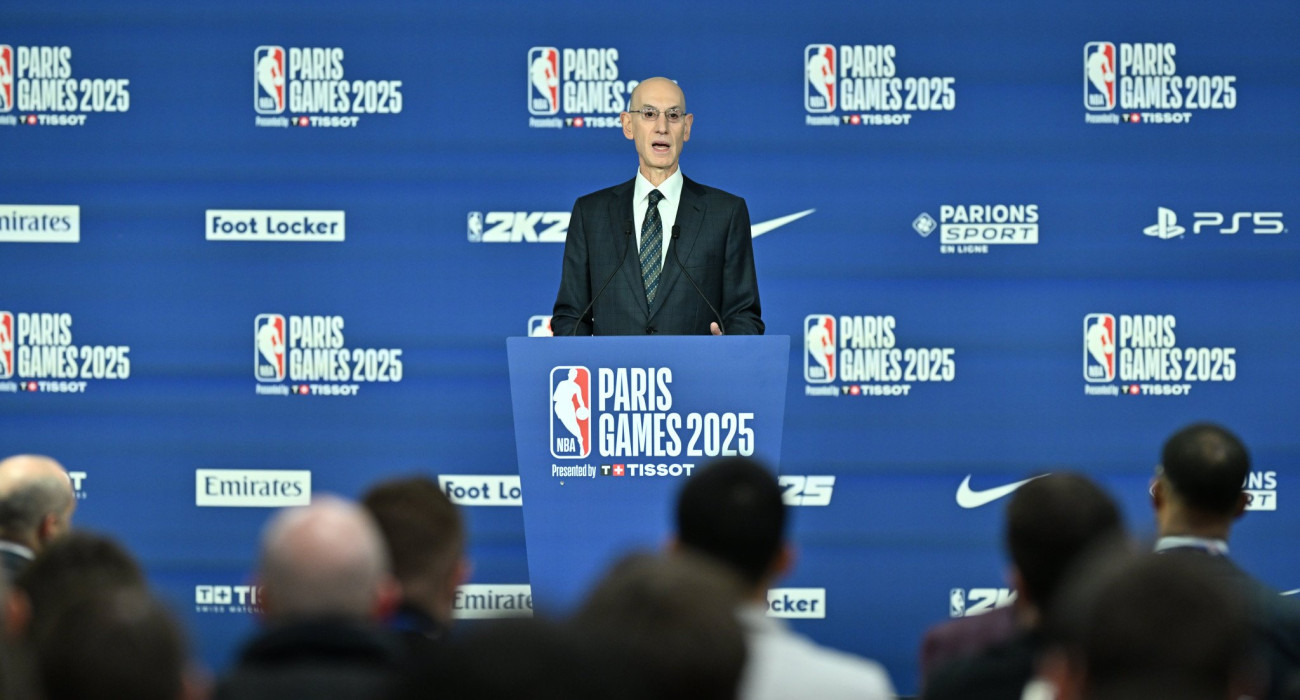 Ο κομισάριος του NBA, Ανταμ Σίλβερ / Πηγή: Mustafa Yalcin / Anadolu via Getty Images / Ideal Images