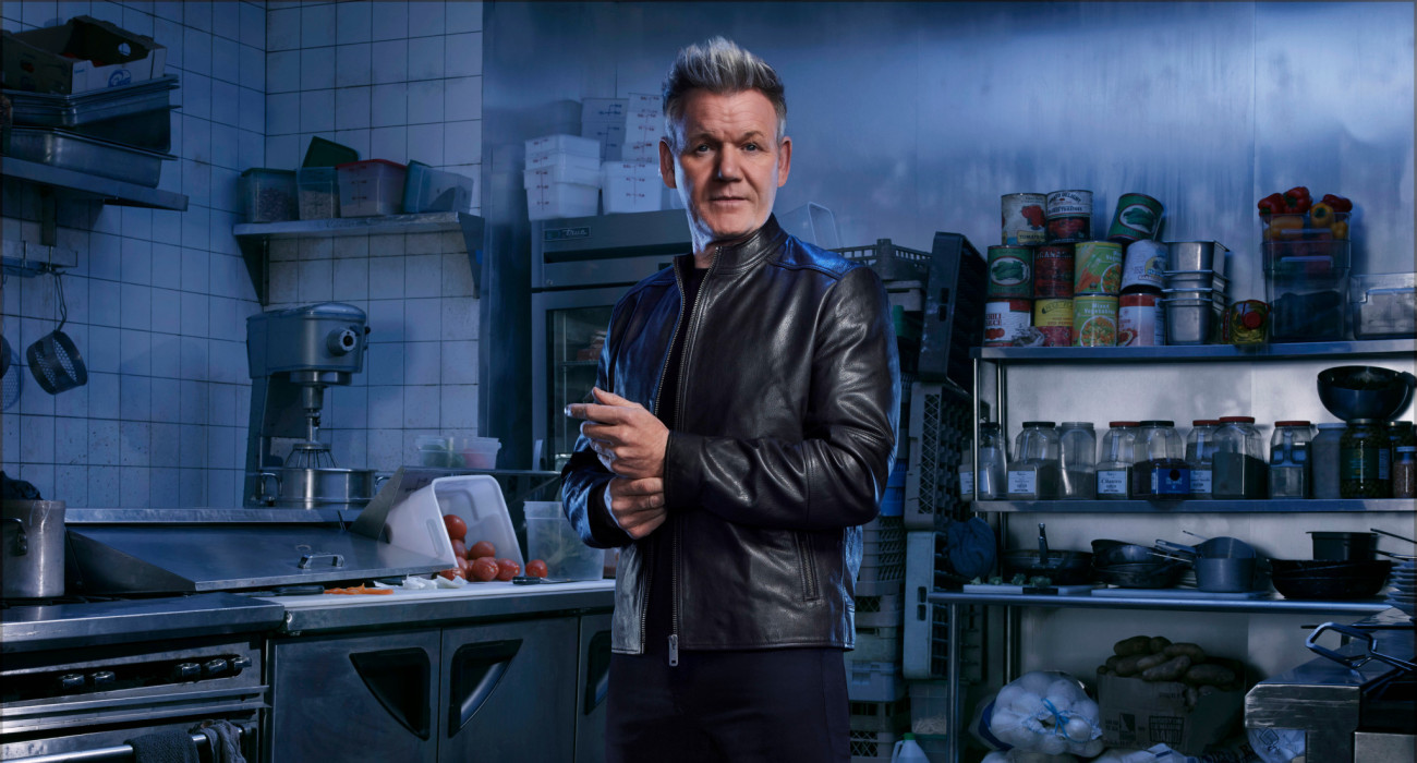 Ο Γκόρντον Ράμσεϊ εν ώρα... εργασίας για τη σειρά «Gordon Ramsay's Secret Service» / Photo by FOX via Getty Images