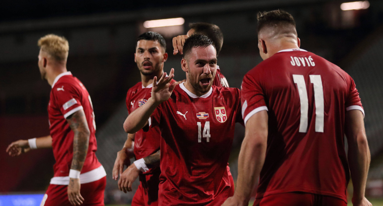 Ο Αντρίγια Ζίβκοβιτς και ο Λούκα Γιόβιτς με την Εθνική Σερβίας / Πηγή: Imago