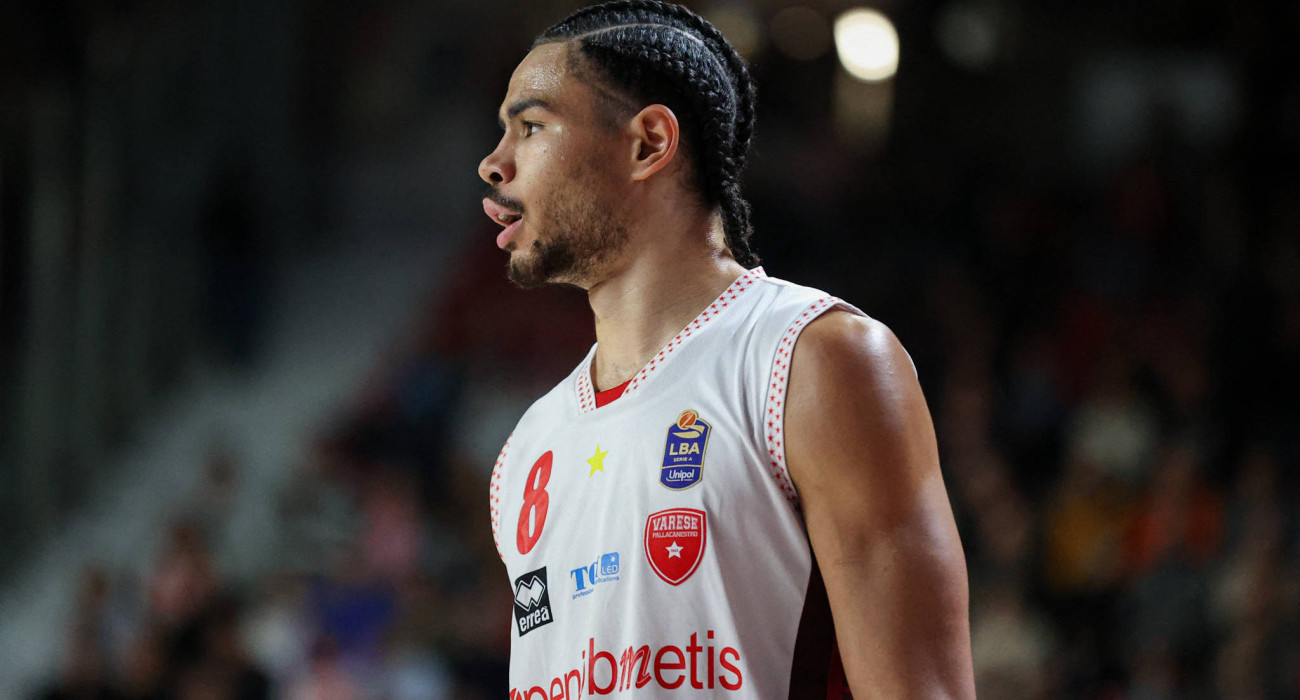 Ο Ολιβιέρ Νκαμουά με τη φανέλα της Βαρέζε, Πηγή: Imago