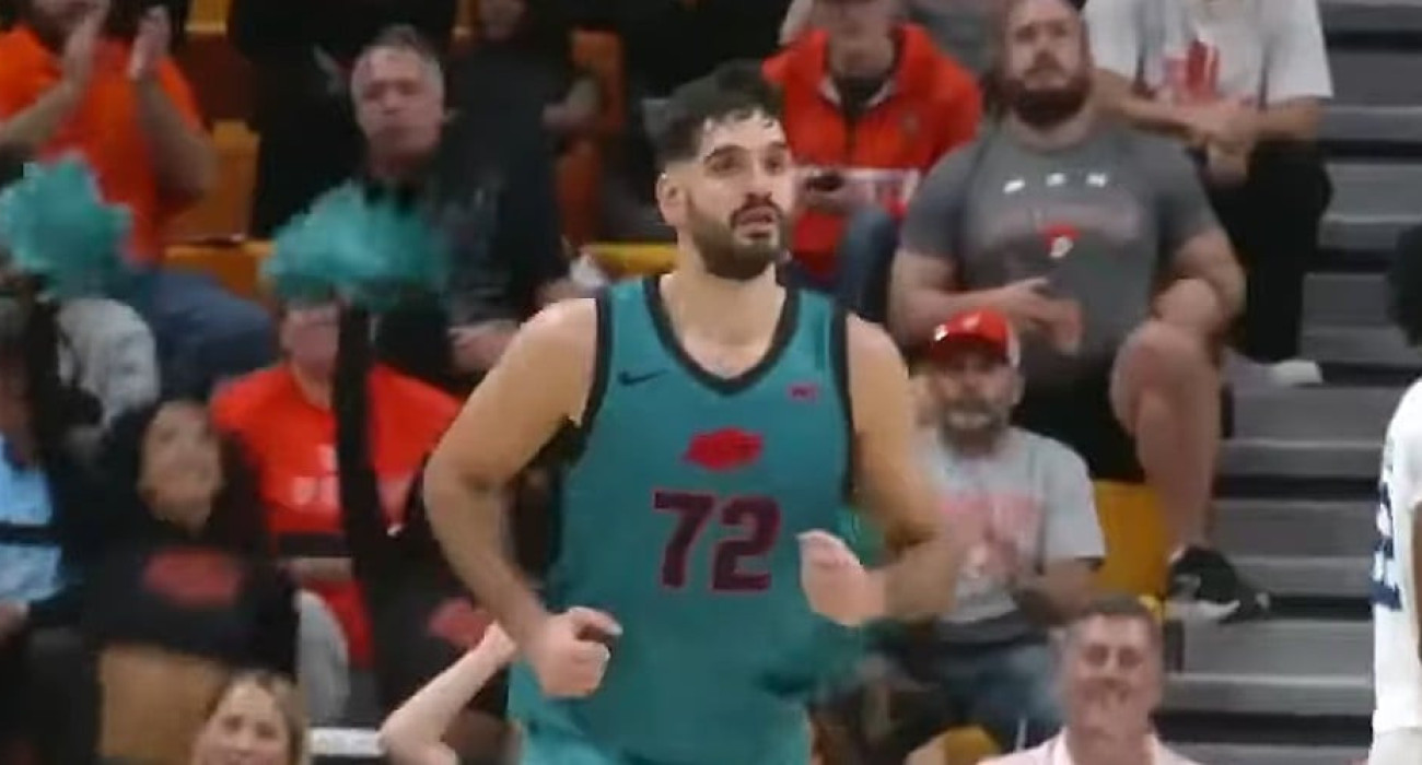 Ο Λευτέρης Μαντζούκας / Screenshot