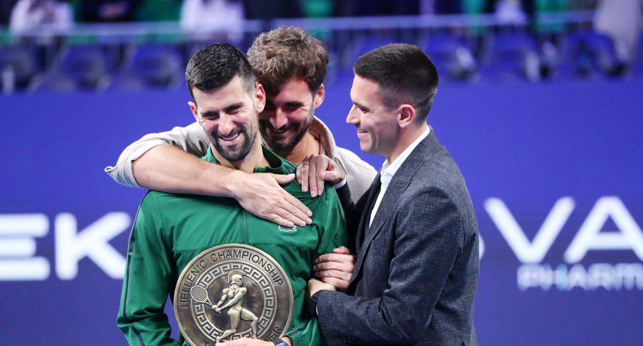 Ο Νόβακ Τζόκοβιτς με τα αδέρφια του στο Hellenic Championship/Πηγή: Intime