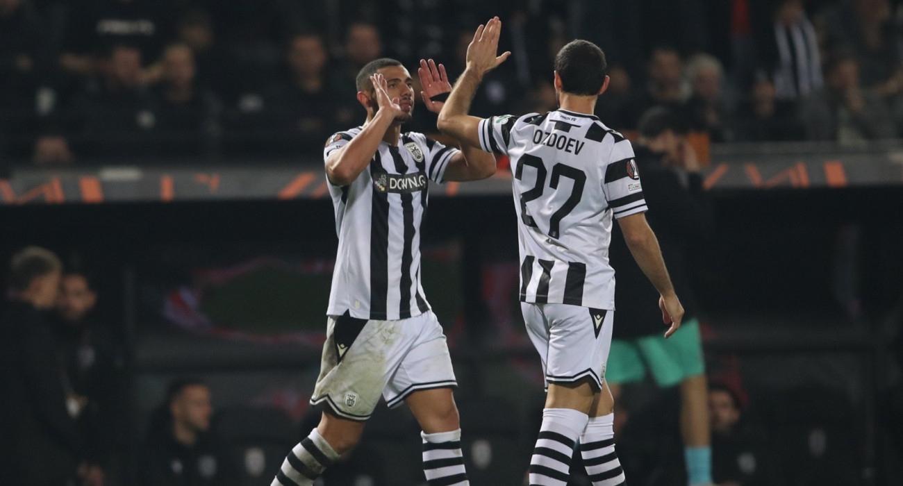 Πέτρος Γιακουμάκης και Οζντόεφ πανηγυρίζουν το γκολ / Πηγή: Eurokinissi