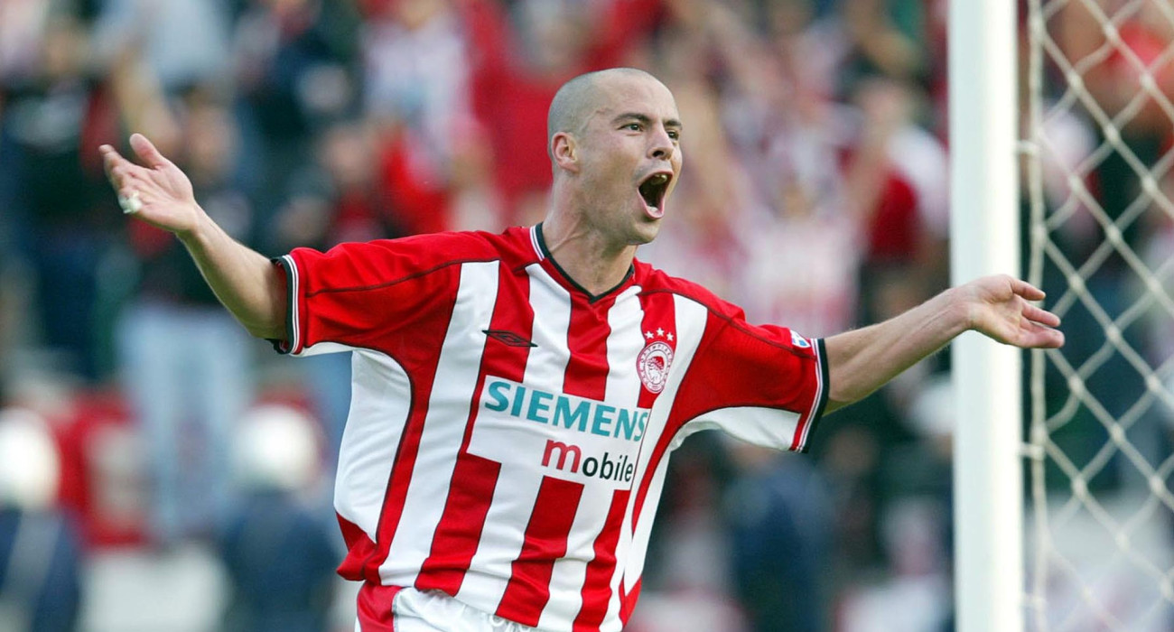 Ο Στέλιος Γιαννακόπουλος με την φανέλα του Ολυμπιακού / Πηγή: Eurokinissi