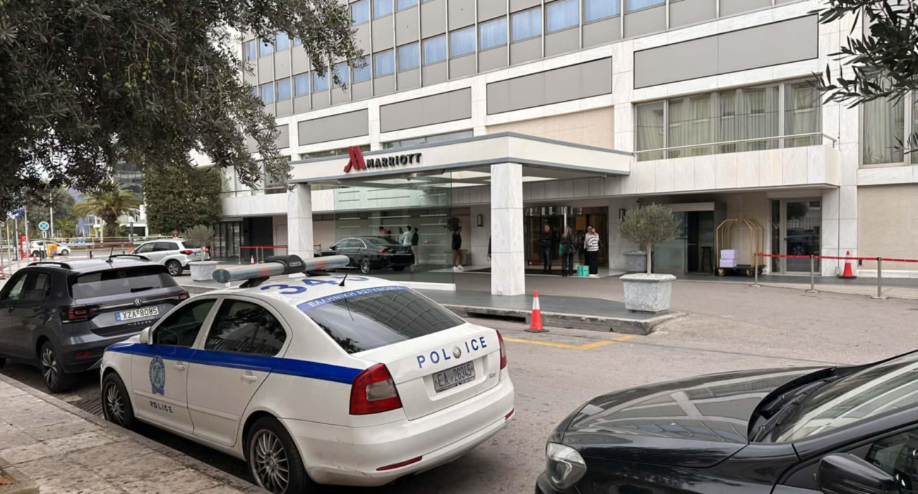 Διακριτική αστυνομική παρουσία έξω από το ξενοδοχείο της Ρεάλ / Athletiko