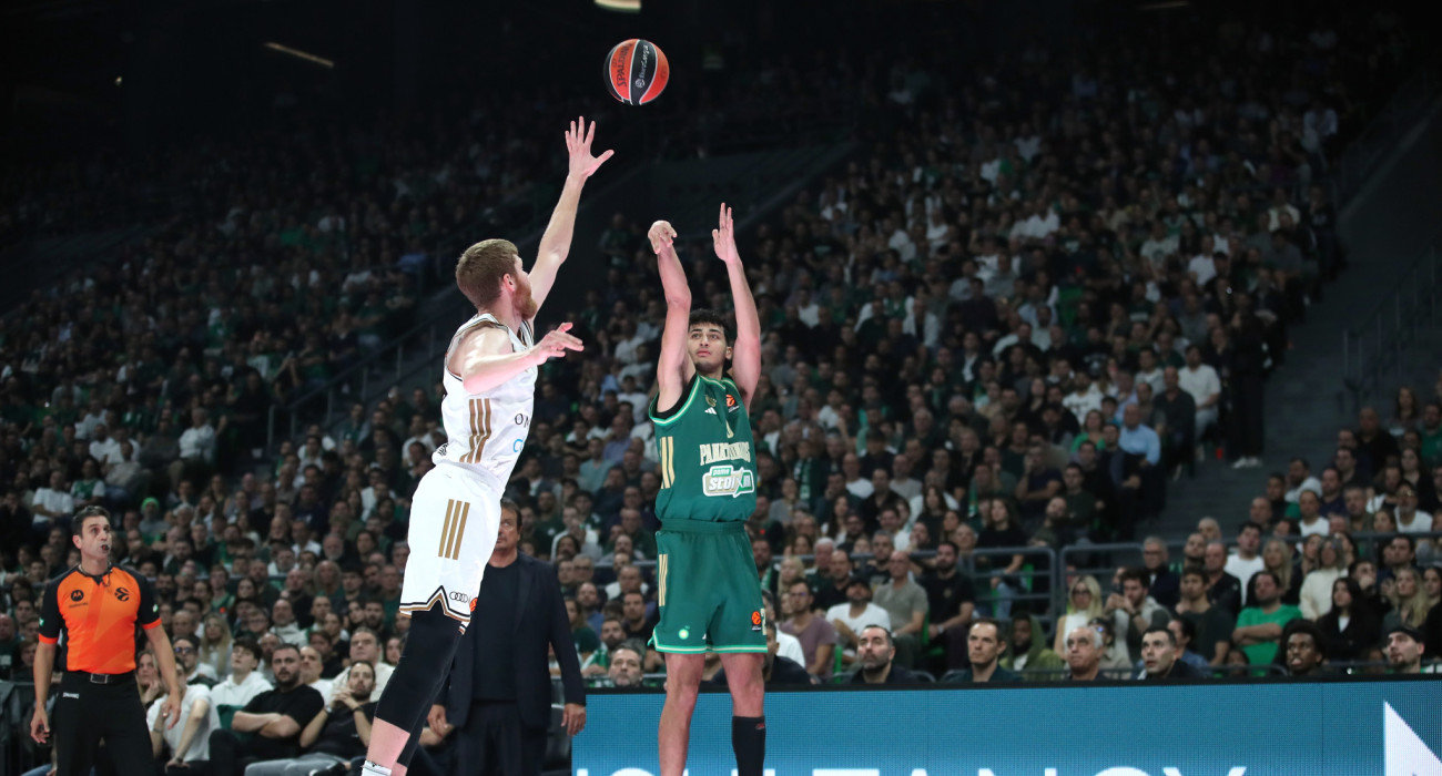 Ο Αλέξανδρος Σαμοντούροβ με τη φανέλα του Παναθηναϊκού, Πηγή: Intime