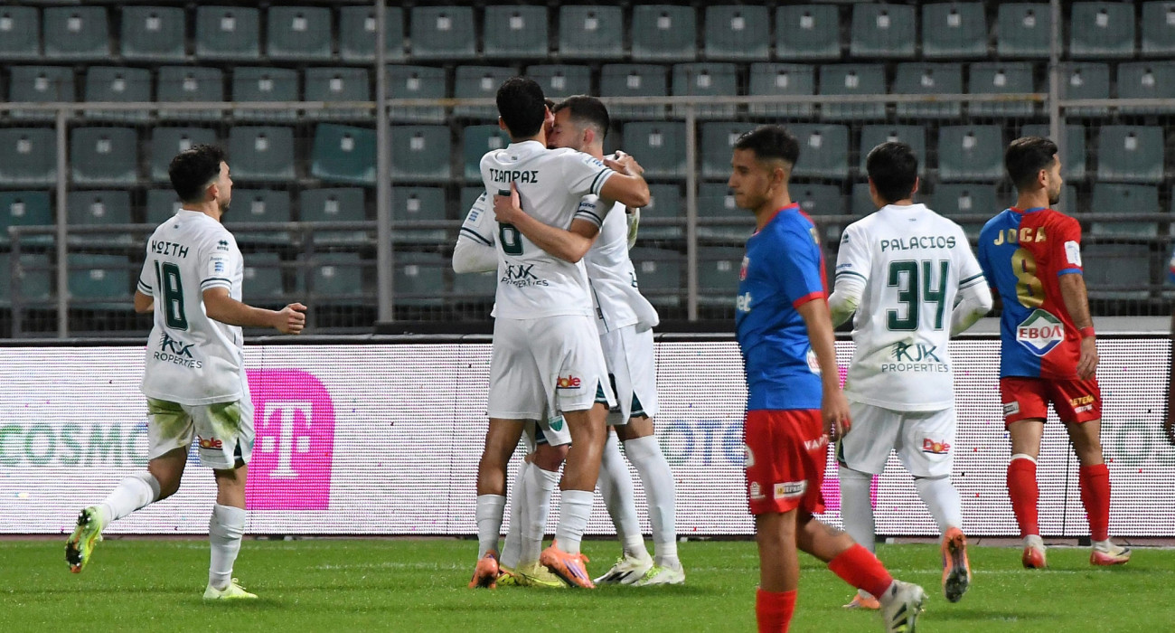 Οι παίκτες του Λεβαδειακού πανηγυρίζουν/ Πηγή: Intime