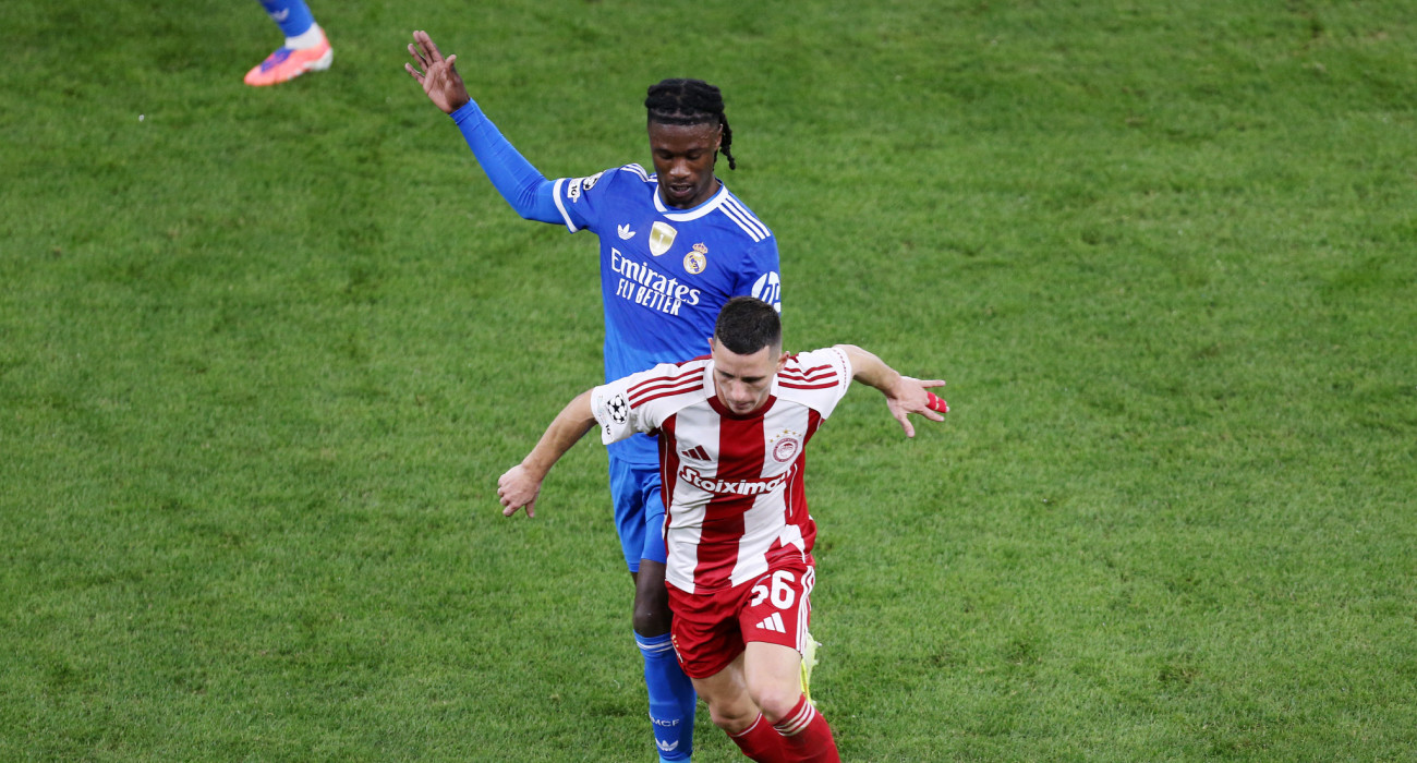 Ο Εντουάρντο Καμαβινγκά με τον Ντάνιελ Ποντένσε/ Πηγή: Eurokinissi