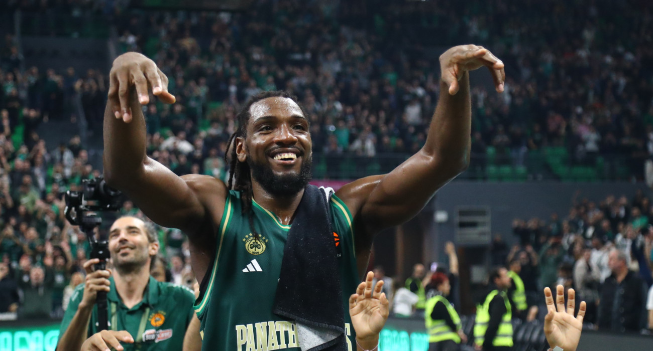 «Τρέλα» του Φαρίντ στο T-Center / Πηγή: Eurokinissi