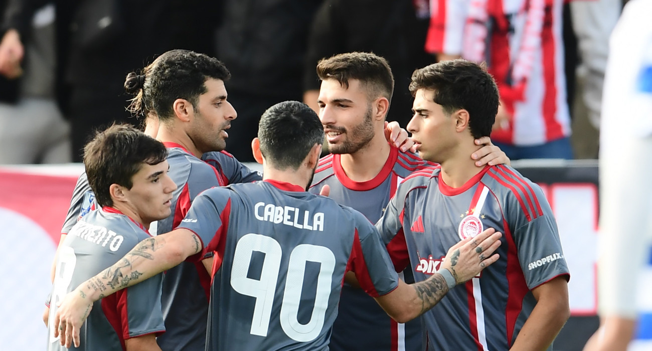 Οι ποδοσφαιριστές του Ολυμπιακού πανηγυρίζουν / Πηγή: Eurokinissi