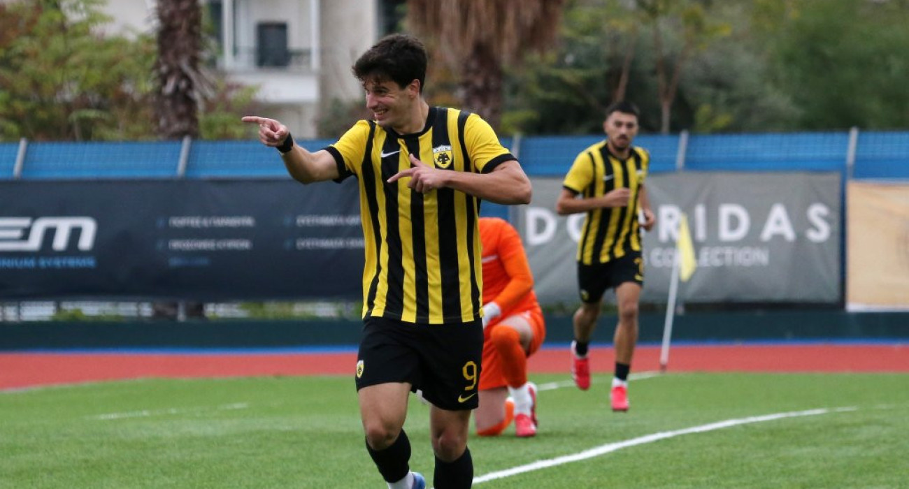 O Ζώης Καραργύρης σε αγώνα της ΑΕΚ Κ19 / Πηγή: Intime