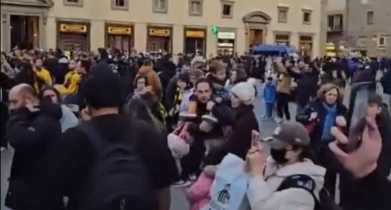 Ο κόσμος της ΑΕΚ στη Φλωρεντία / Screenshot