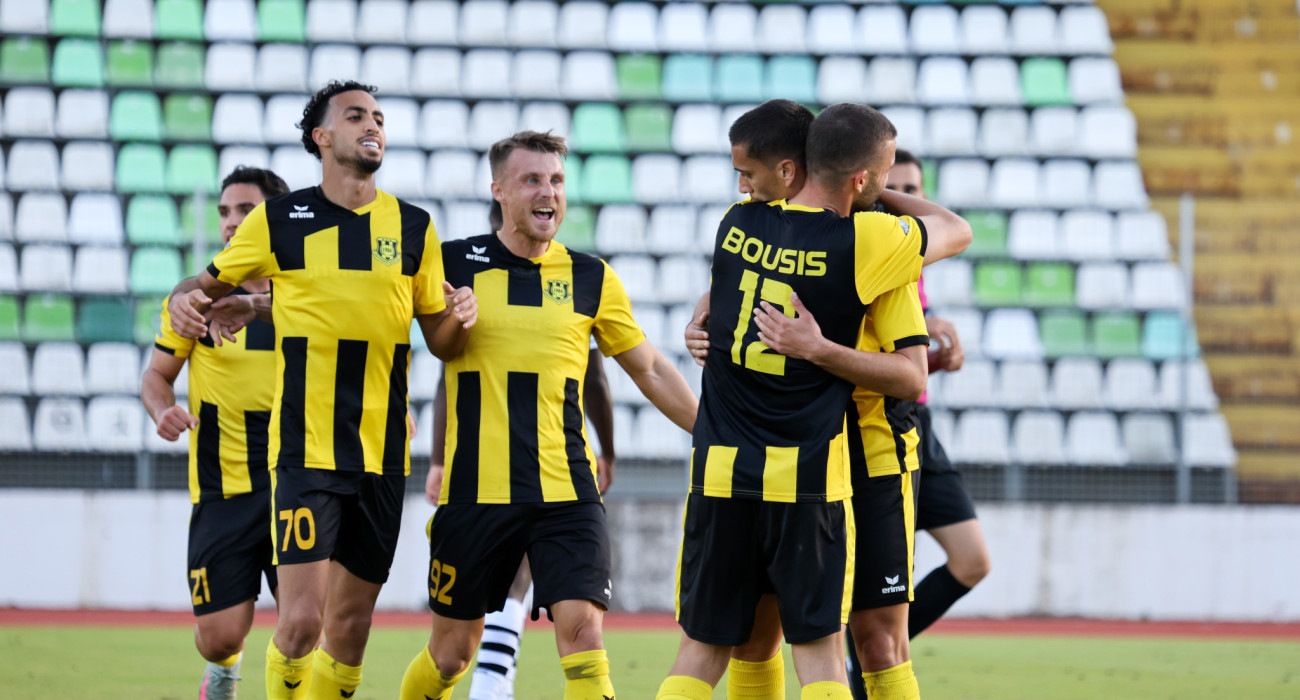 Ποδοσφαιριστές της Αναγέννησης Καρδίτσας πανηγυρίζουν / Πηγή: Eurokinissi