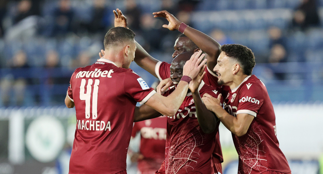 Οι ποδοσφαιριστές του Αστέρα Aktor πανηγυρίζουν στο Περιστέρι / Πηγή: intime