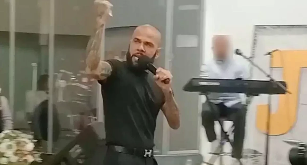 Ο Ντάνι Άλβες / Screenshot