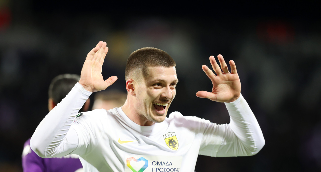 Ο Λούκα Γιόβιτς πανηγυρίζει με την ΑΕΚ / Πηγή: Intime