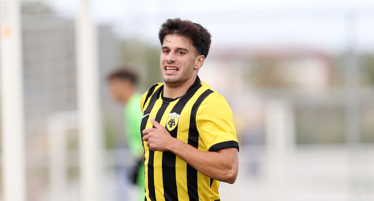 O Ζώης Καραργύρης σε αγώνα Κ19 της ΑΕΚ / Πηγή: Intime