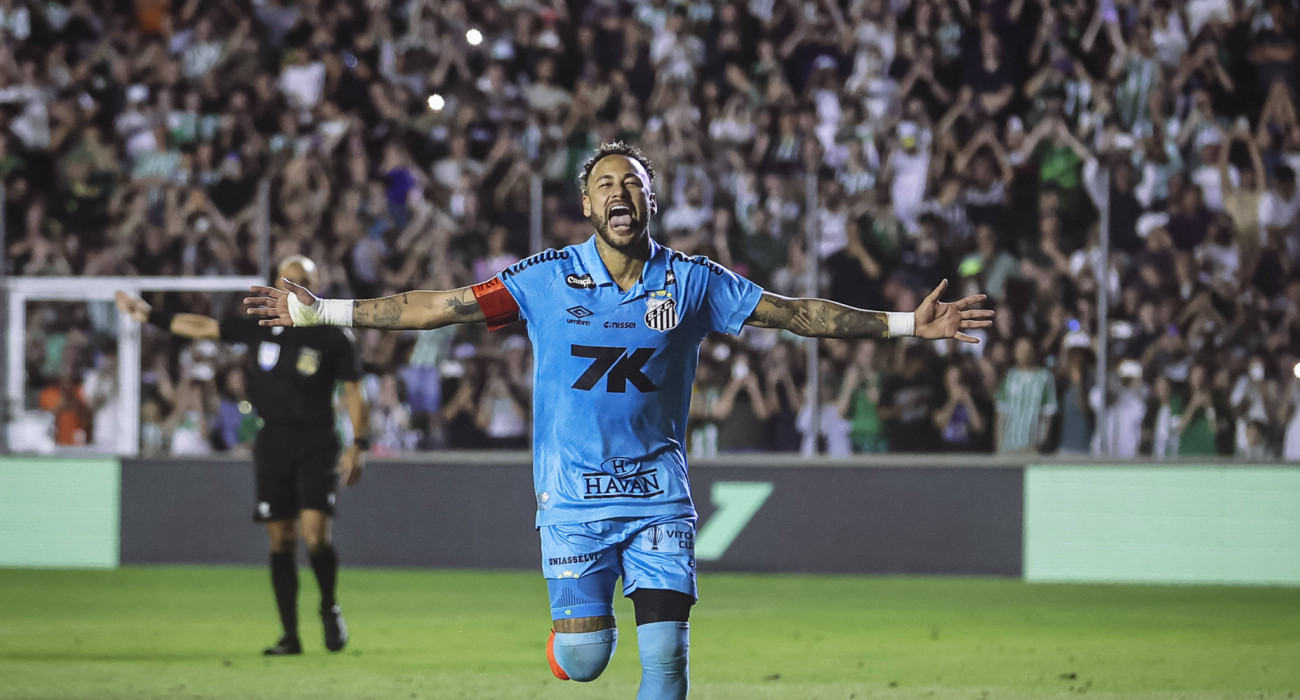 Ο Νεϊμάρ πανηγυρίζει με τη Σάντος  / Πηγή: Imago