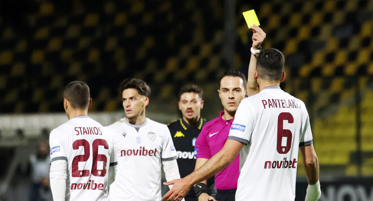 Ο Φώτης Πολυχρόνης στο Άρης-ΑΕΛ Novibet / Πηγή: Intime