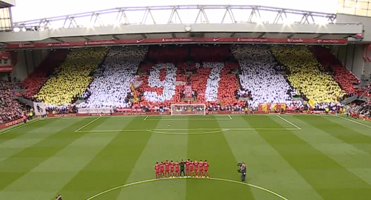 Το κορεό των οπαδών της Λίβερπουλ για τα θύματα του Χίλσμπορο / Screenshot