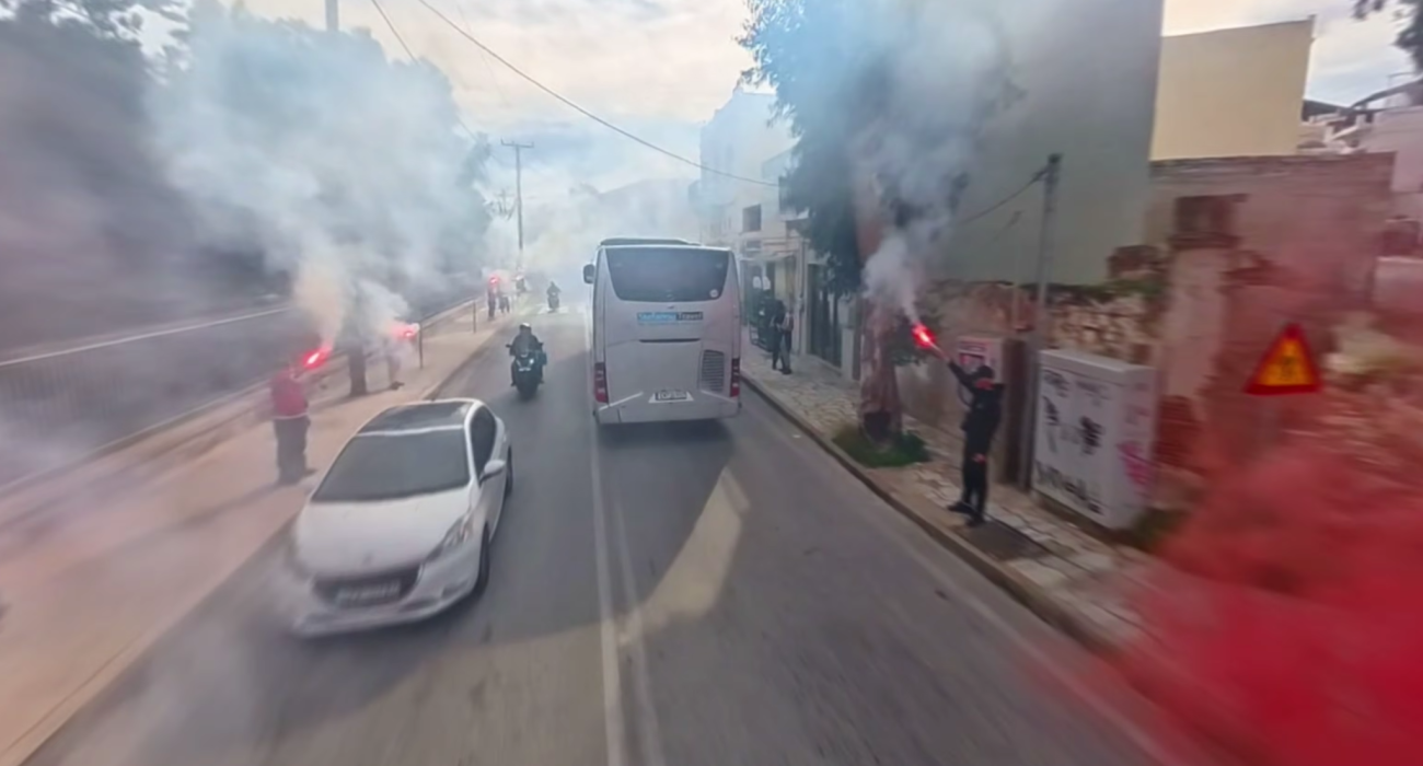 Η αποθέωση στην άφιξη του Ολυμπιακού στη Σύρο /Screenshot