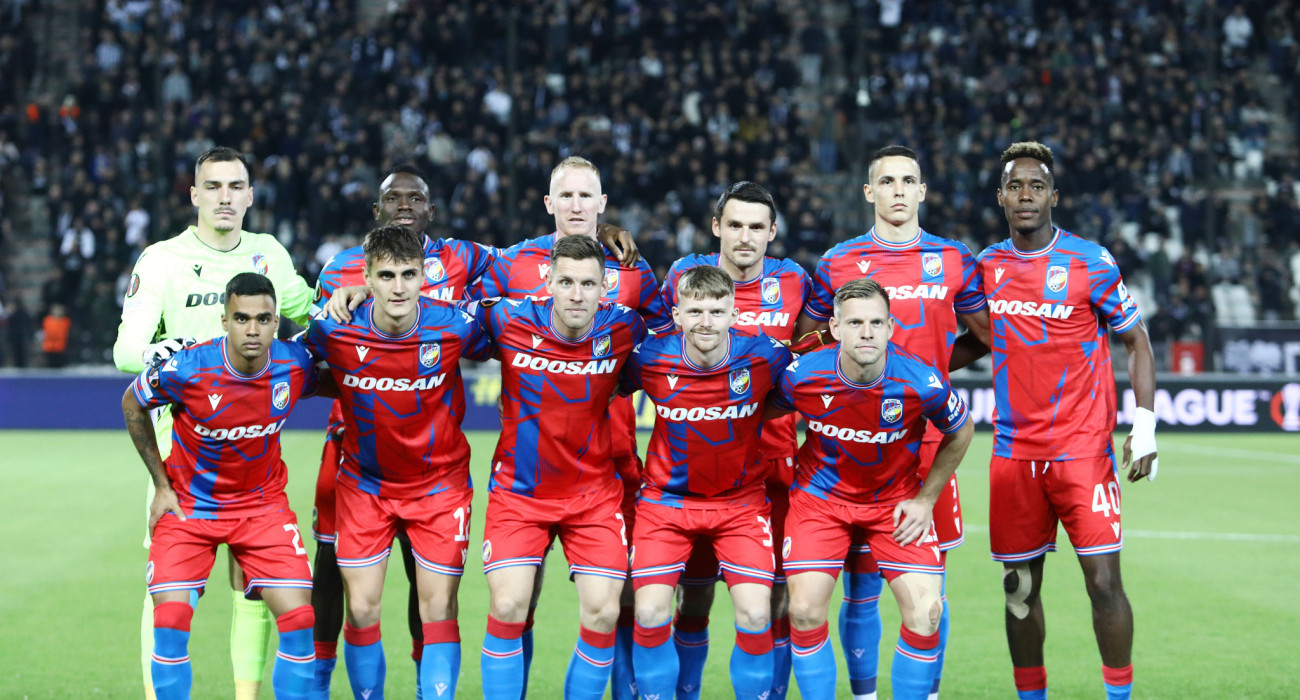 Οι παίκτες της Βικτόρια Πλζεν / Πηγή: Intime