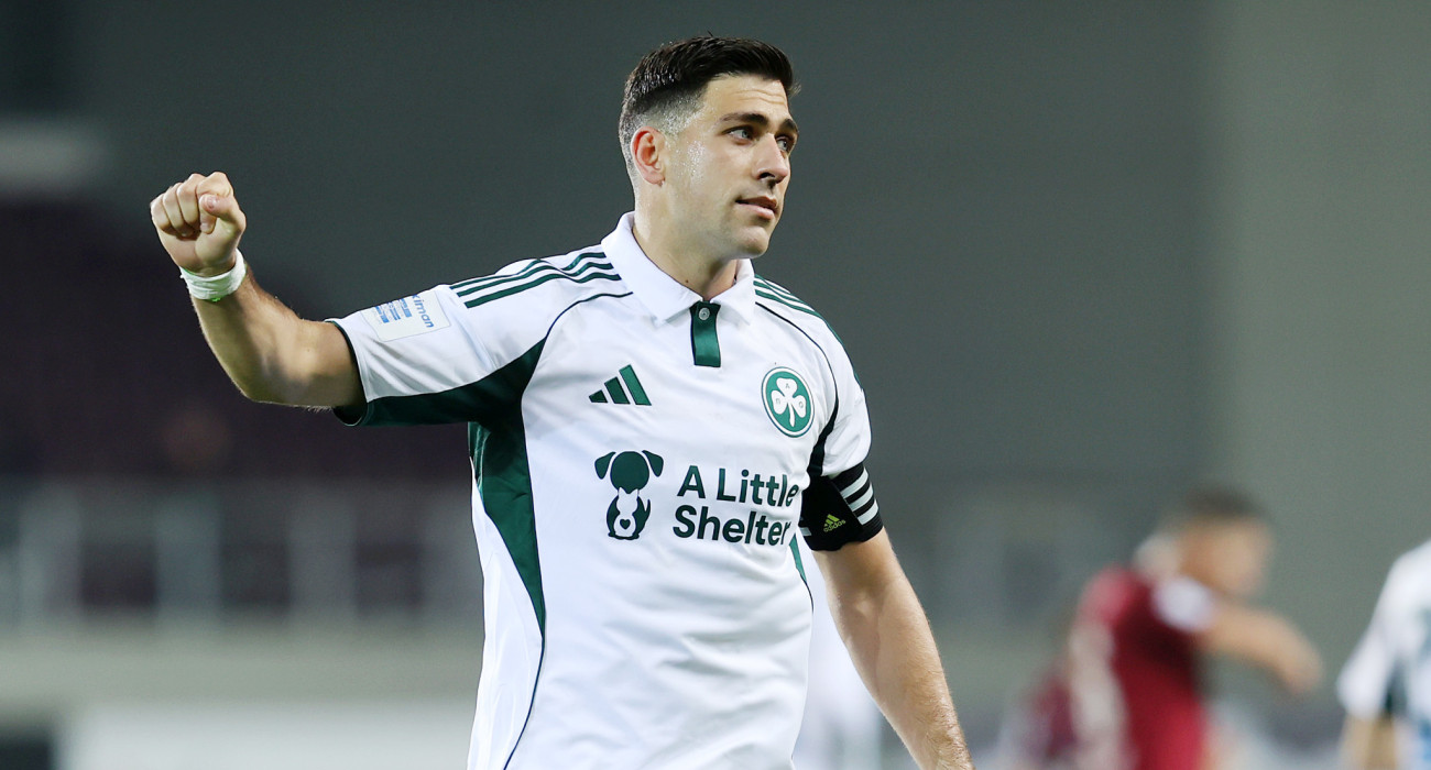 O Τάσος Μπακασέτας μετά το γκολ που πέτυχε απέναντι στην Λάρισα / Πηγή: ΙΝΤΙΜΕ