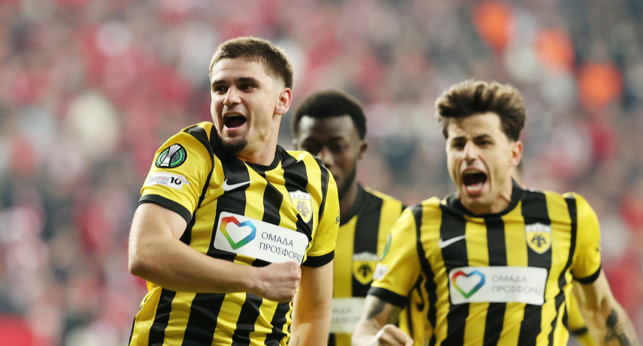 Ο Μαρίν πανηγυρίζει με τον Ρότα /Πηγή: Intime