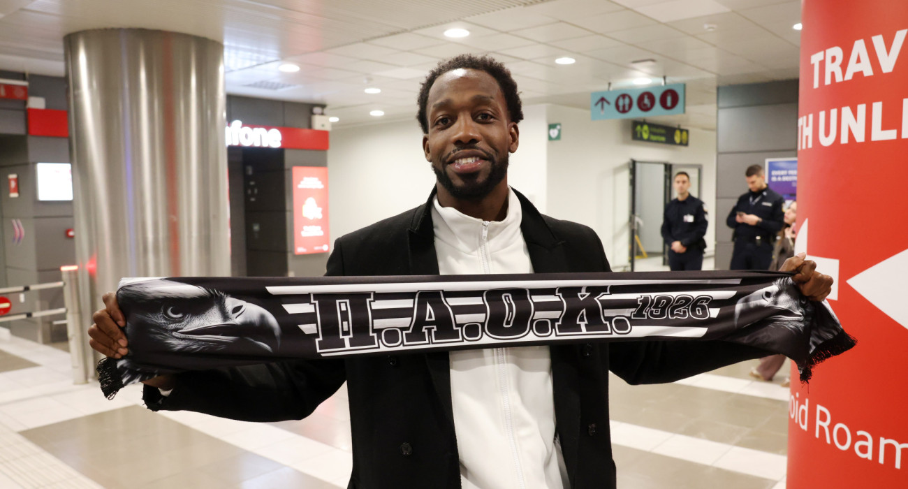 Ο Πάτρικ Μπέβερλι στη Θεσσαλονίκη για τον ΠΑΟΚ/Πηγή: Intime