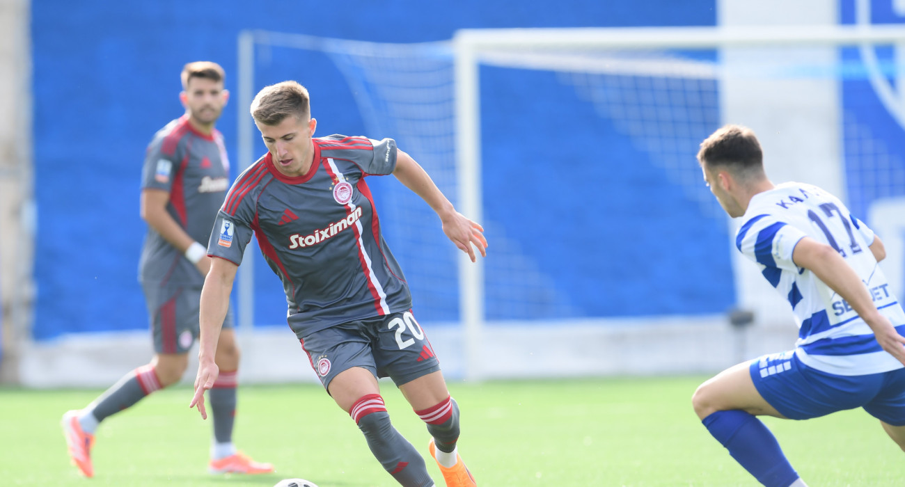 Ο Κοστίνια σε αγώνα του Ολυμπιακού / Πηγή: Eurokinissi