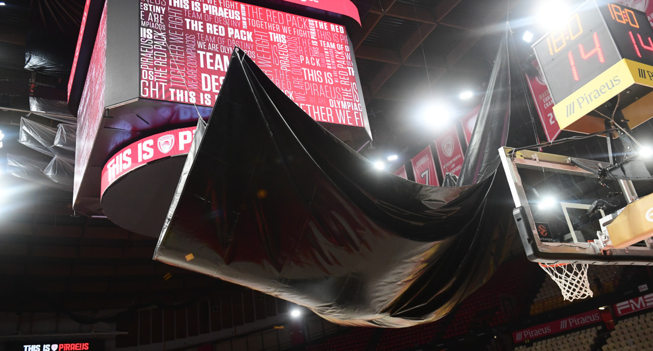 Μαύρα προστατευτικά στον ουρανό του ΣΕΦ, Πηγή: Eurokinissi