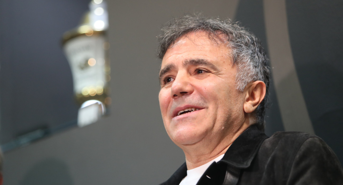 Ο Αριστοτέλης Μυστακίδης απευθύνει την πρώτη του δήλωση, Πηγή: Eurokinissi