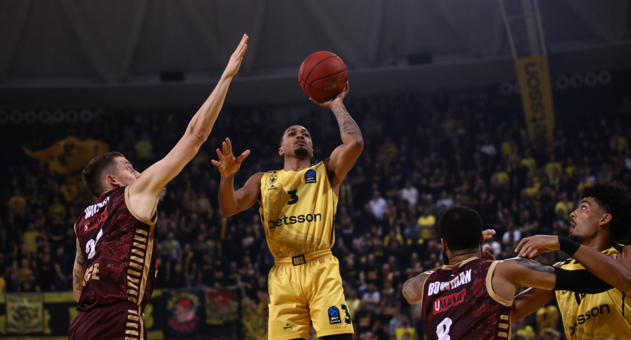 Μπράις Τζόουνς στο Αρης-Βενετσια /source : eurokinissi