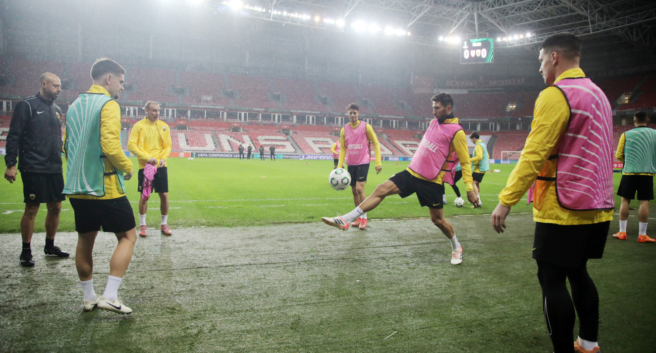 Στιγμιότυπο από την προπόνηση της ΑΕΚ στην Σαμψούντα /Πηγή: Intime