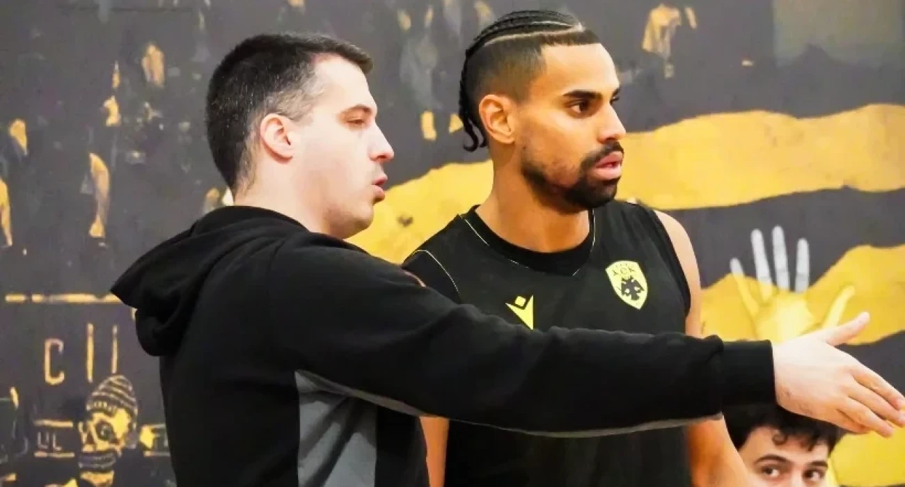 Ο Τζιάν Κλαβέλ με τον Στέβαν Μίγιοβιτς - Πηγή: AEK BC