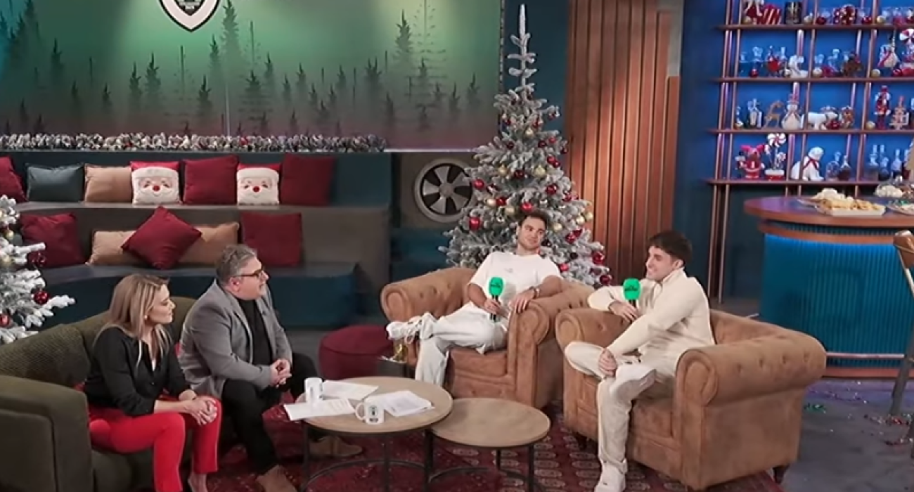 Δημήτρης και Γιάννης μαζί με τους Μιχάλη Τσόχο και Έλενα Παπαβασιλείου / Πηγή: Athletiko