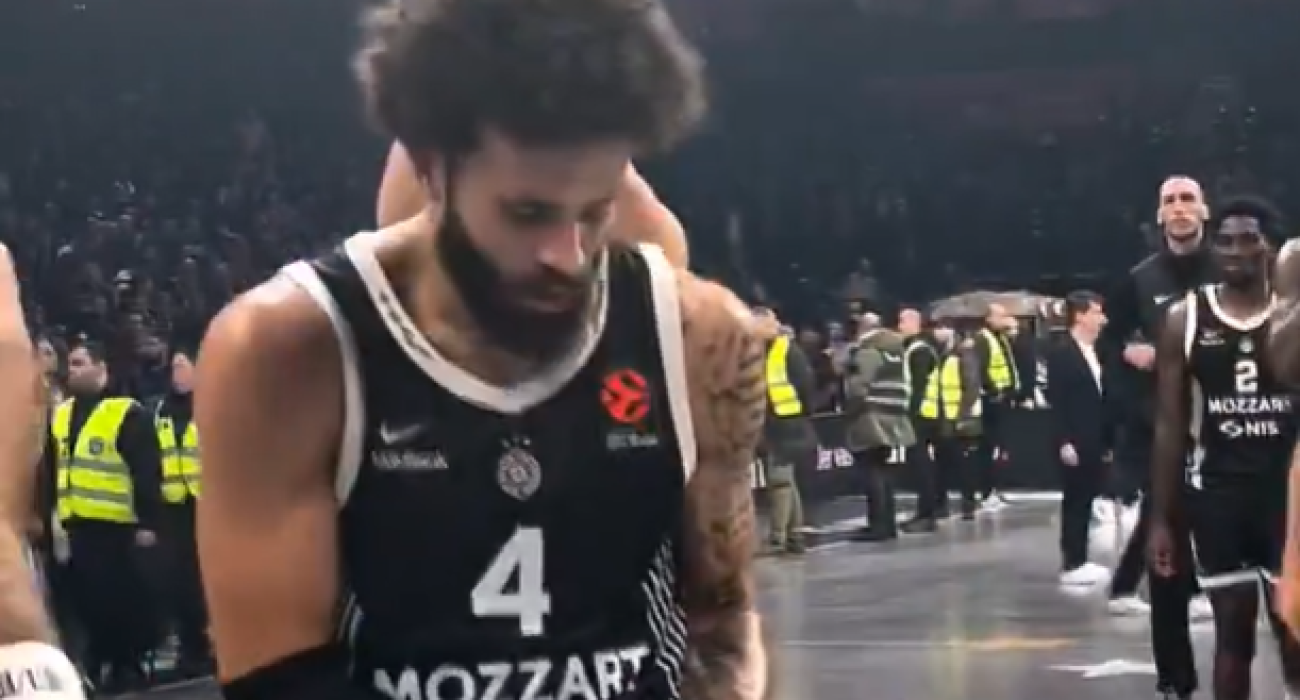 Αποδοκιμάστηκε ξανά από τον κόσμο της η Παρτίζαν - Οι οπαδοί τους πέταξαν αντικείμενα (video)