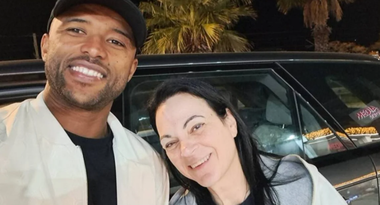 Ο Ελ Κααμπί με τη γυναίκα με την οποία τράκαρε / Πηγή: Facebook: Lisa - Maria Tsoumaki