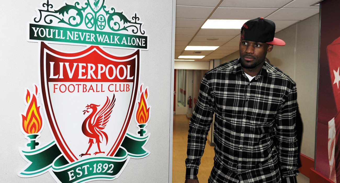 O ΛεΜπρόν Τζέιμς στην πρώτη του επίσκεψη στο Anfield το 2011 / Πηγή: Andrew Powell / Liverpool FC via Getty Images